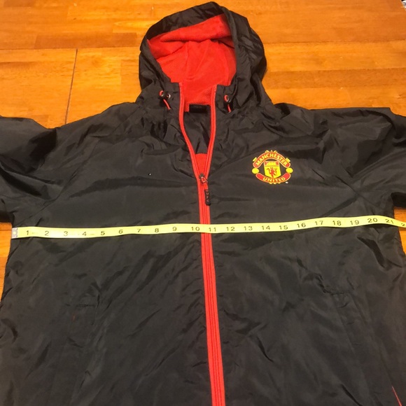Manchester United Football Club Size S Official Soccer Raincoat Windbreaker Coat - Picture 10 of 13